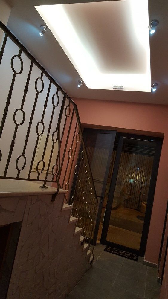Lux Hotel Pireu Exterior foto
